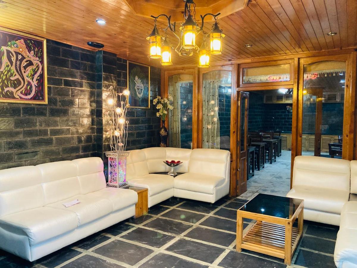 Riverpark Resort,